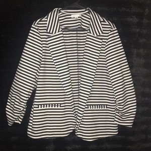 Striped blazer with quarter sleeves